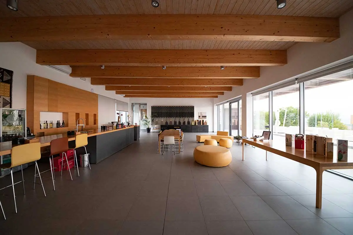 Cantina Su Entu - Immagine 3